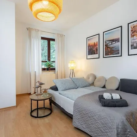 Superb Place To Live Saska Kepa Apartment Warsaw