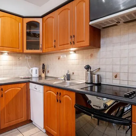 Superb Place To Live Saska Kepa